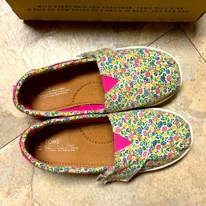 Toms toddler shoes
